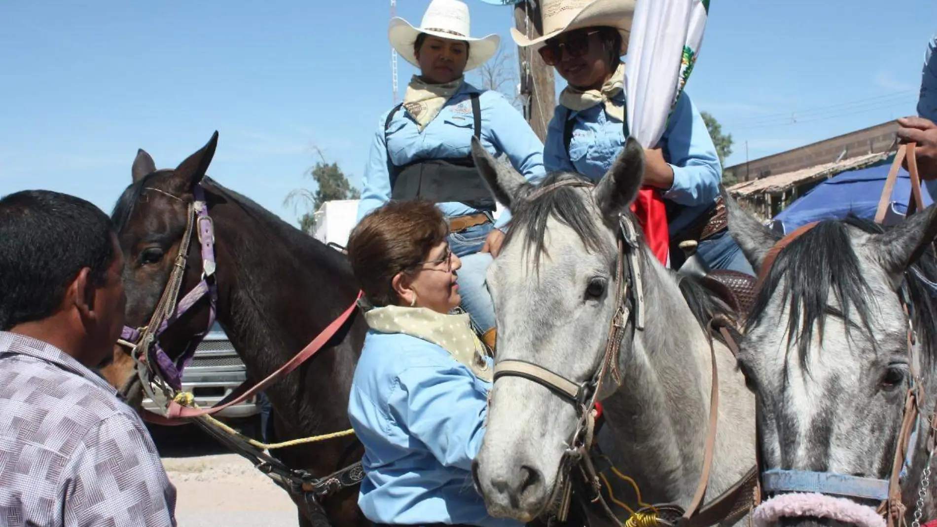 40 Todo un éxito la 23ª Cabalgata